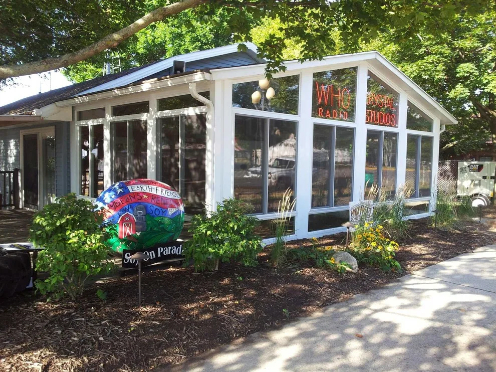 Sunroom Setup by Midwest Construction & Supply INC - Photo 2