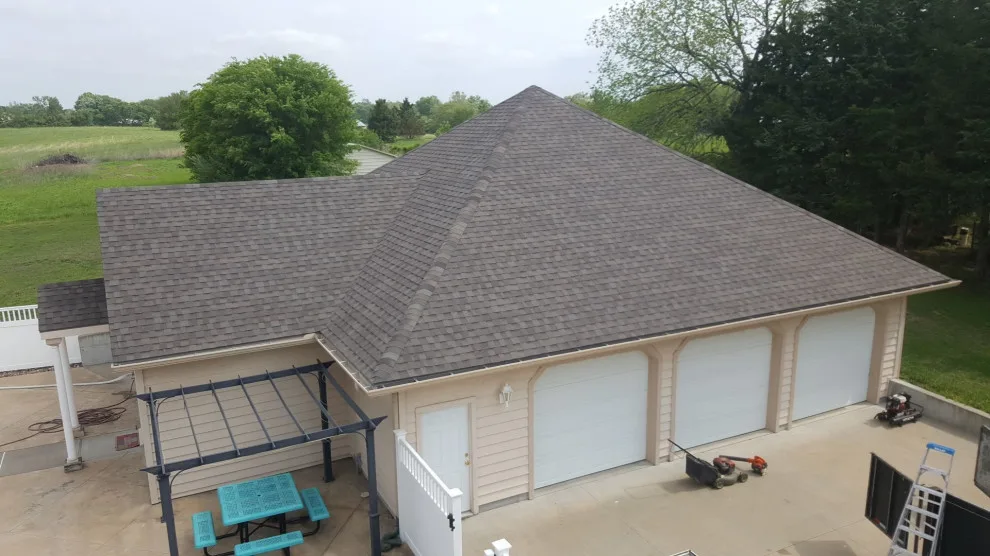 Appelhanz Roofing - Photo 4