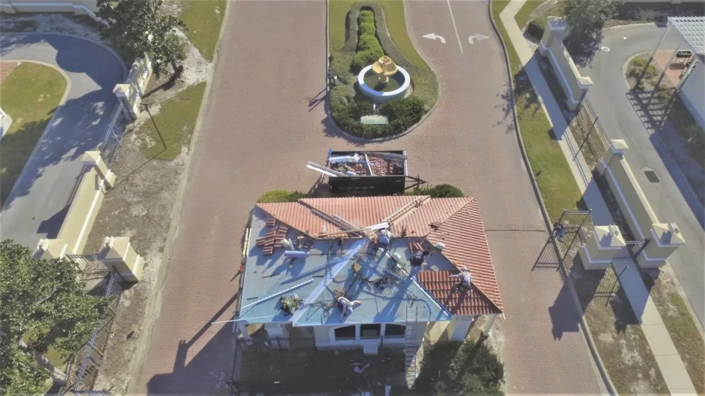 Roofing with Tile and Asphalt by Art Construction - Photo 5