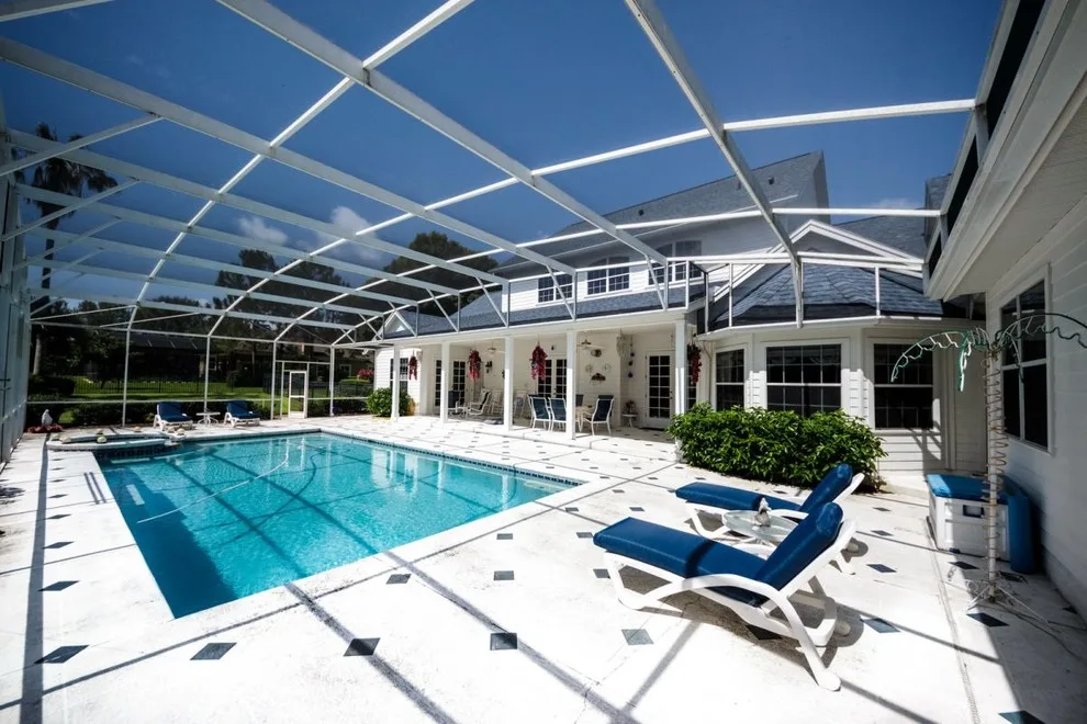 Universal Roof & Contracting - Photo 12