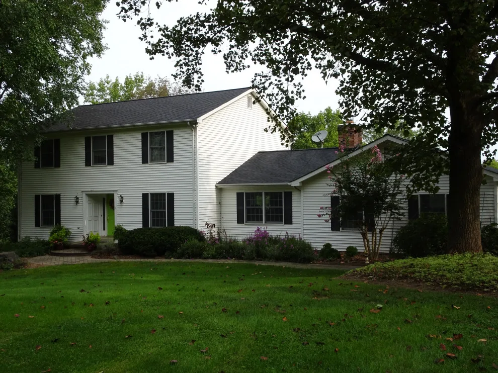 Revised Images by DryHome Roofing & Siding, Inc. - Photo 4