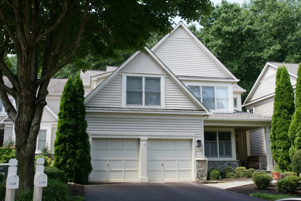 Revised Images by DryHome Roofing & Siding, Inc. - Photo 15