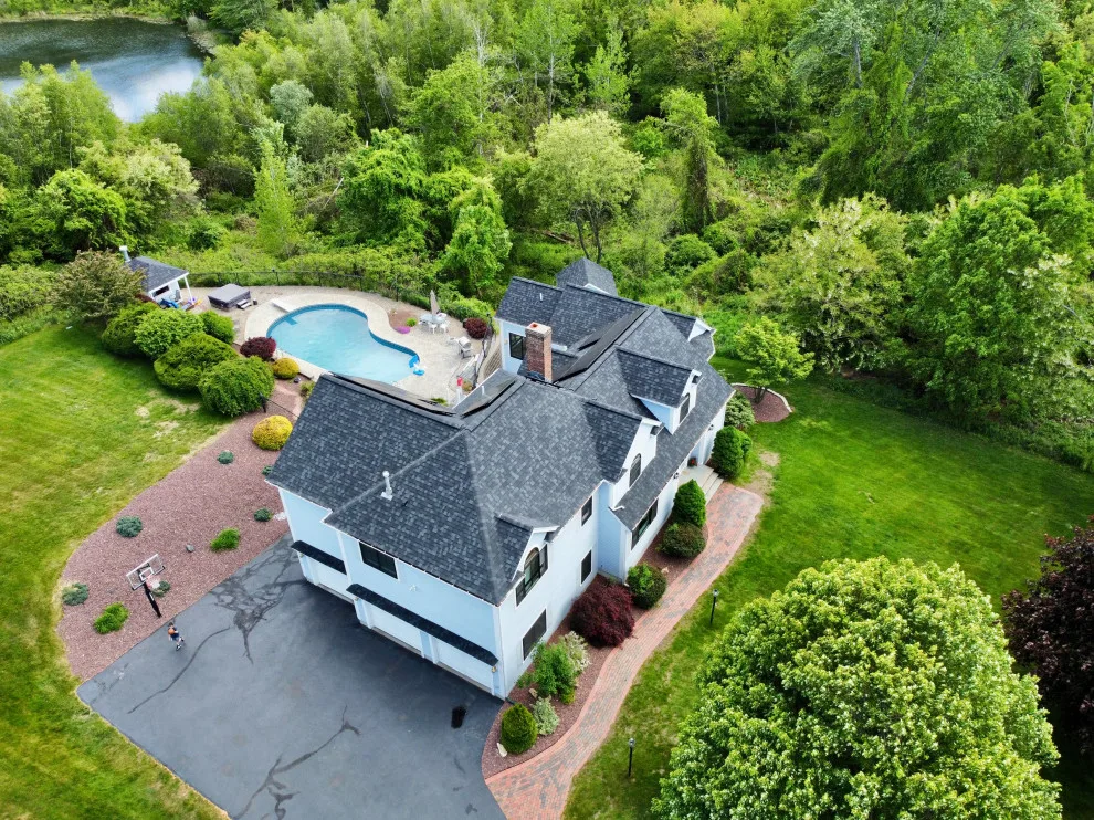 Westford Estate - Stunning New Roof by Black Ladder Group Inc. - Photo 9