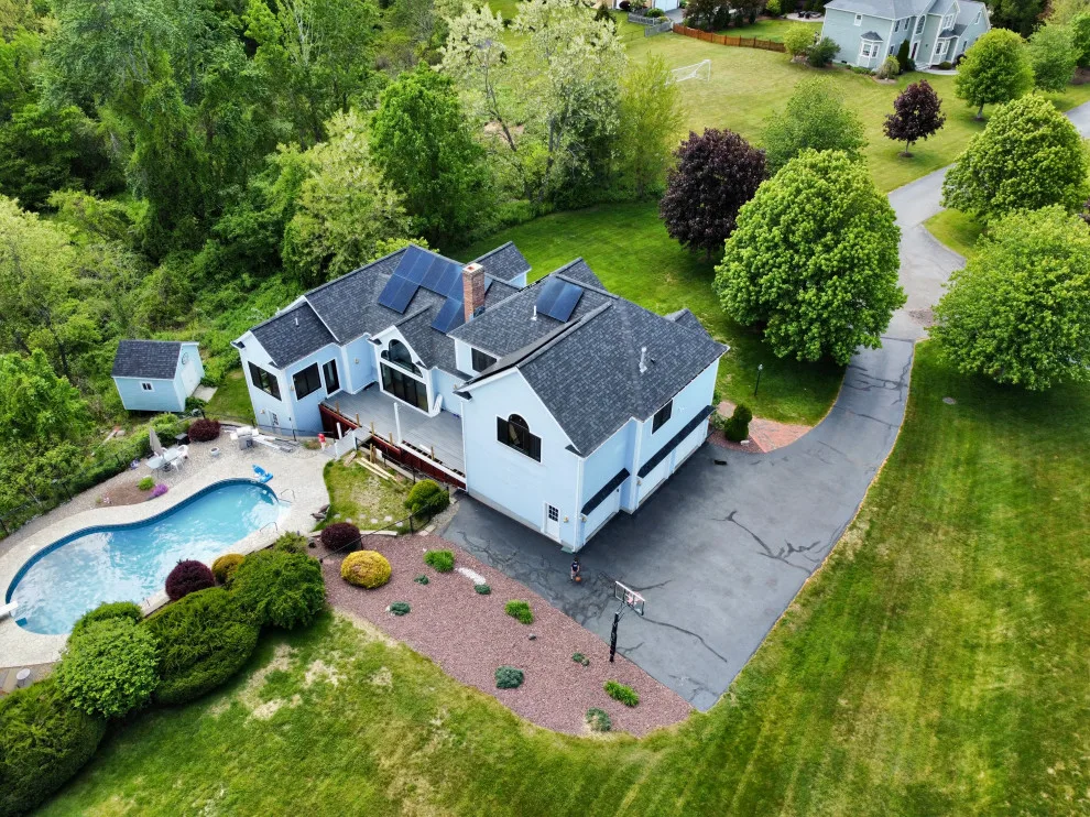 Westford Estate - Stunning New Roof by Black Ladder Group Inc. - Photo 4