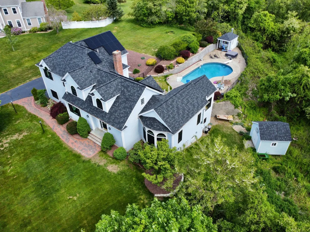 Black Ladder Group Inc. - Photo 4