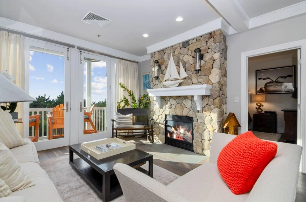 Cape Cod Condo Renovation by WLWA Jurczyk Holdings LLC - Photo 6