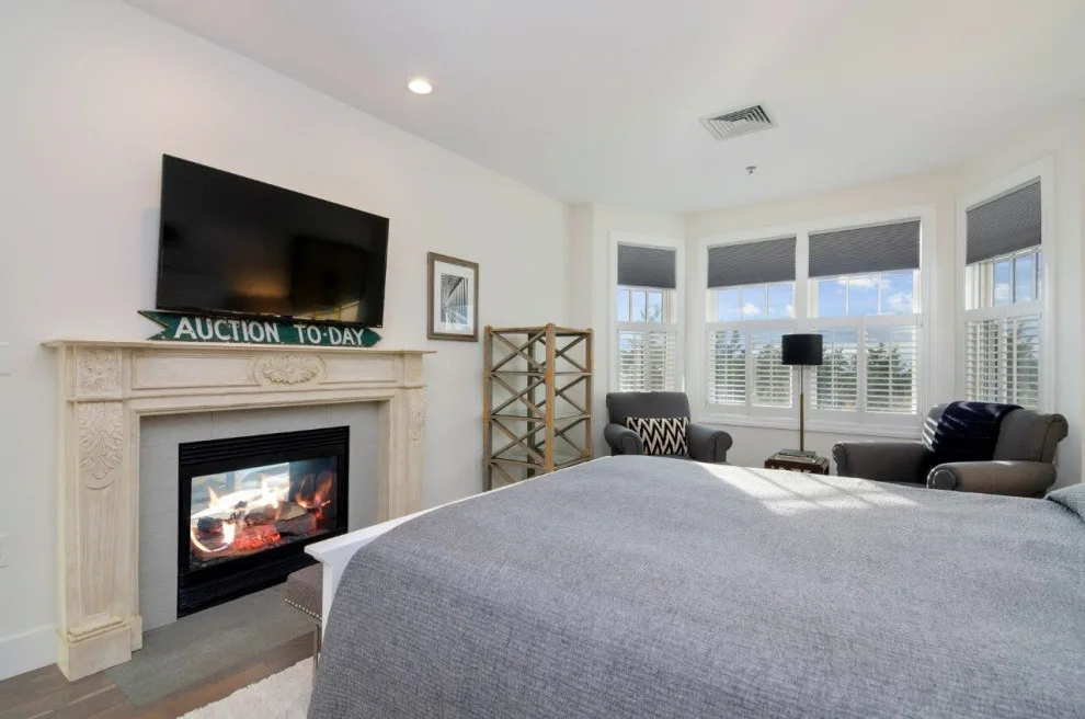 Cape Cod Condo Renovation by WLWA Jurczyk Holdings LLC - Photo 9