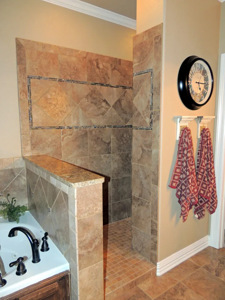 2012 tailored specification home by Anthony Builders - Photo 4