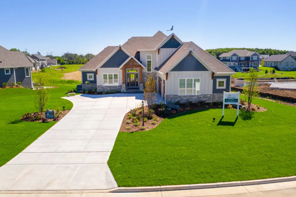 2020 Grandview Design - Aspen Homes, Inc. Parade by Aspen Homes Inc - Photo 26