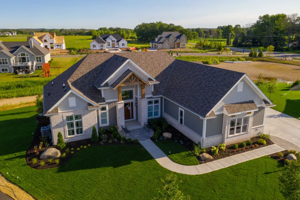 2020 Grandview Design - Aspen Homes, Inc. Parade by Aspen Homes Inc - Photo 11