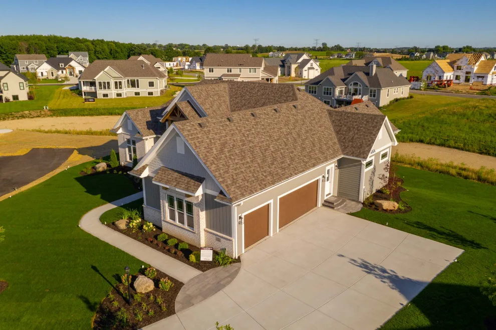 2020 Grandview Design - Aspen Homes, Inc. Parade by Aspen Homes Inc - Photo 13