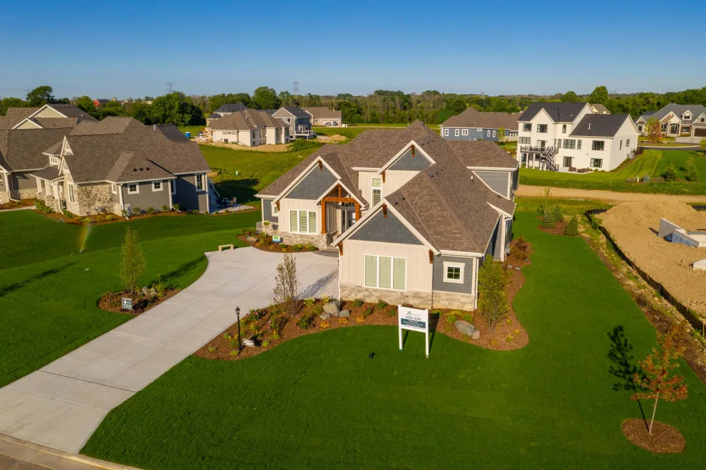 2020 Grandview Design - Aspen Homes, Inc. Parade by Aspen Homes Inc - Photo 9