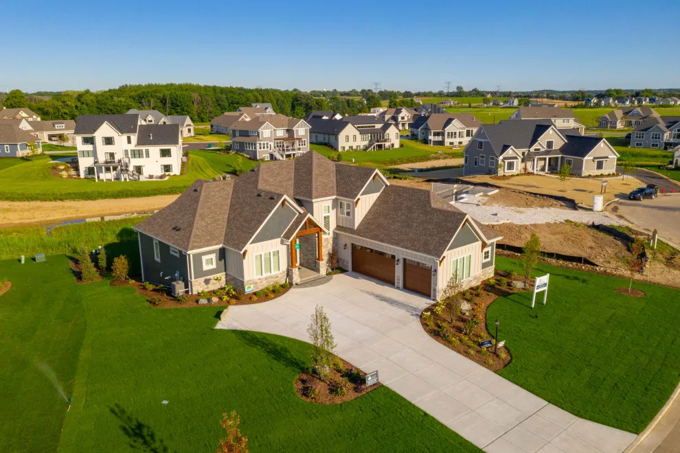 2020 Grandview Design - Aspen Homes, Inc. Parade by Aspen Homes Inc - Photo 18