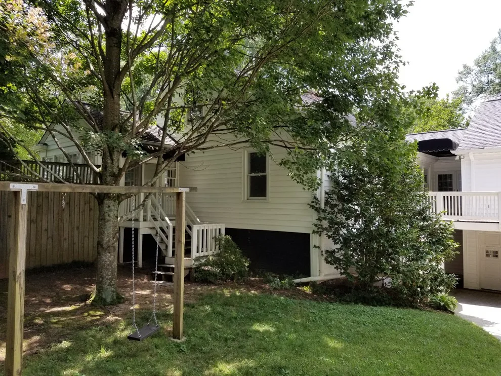 Highland Drive renovation by Majestic Builders, Inc. - Photo 16