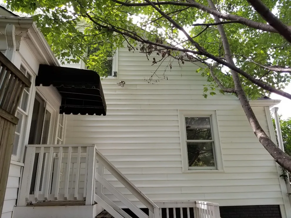 Highland Drive renovation by Majestic Builders, Inc. - Photo 34