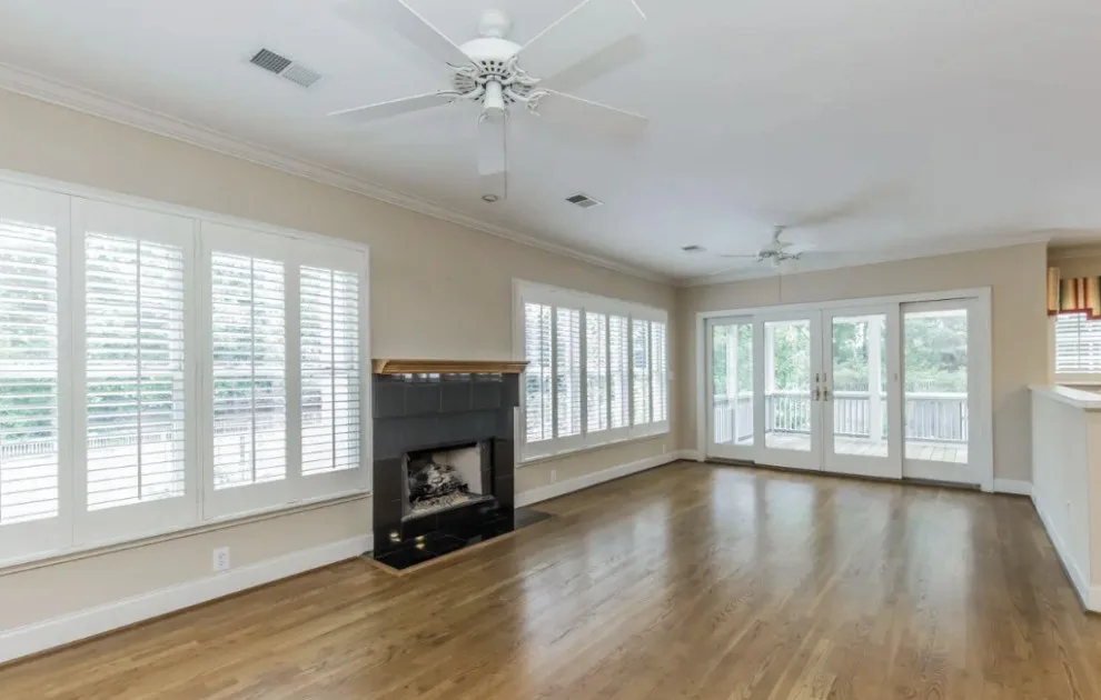 Highland Drive renovation by Majestic Builders, Inc. - Photo 8