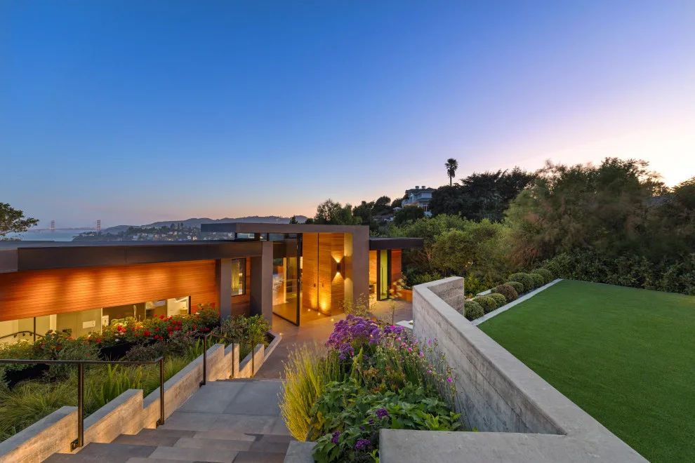 Two Seventy-Five Diviso by Hamta Partners INC - Photo 2