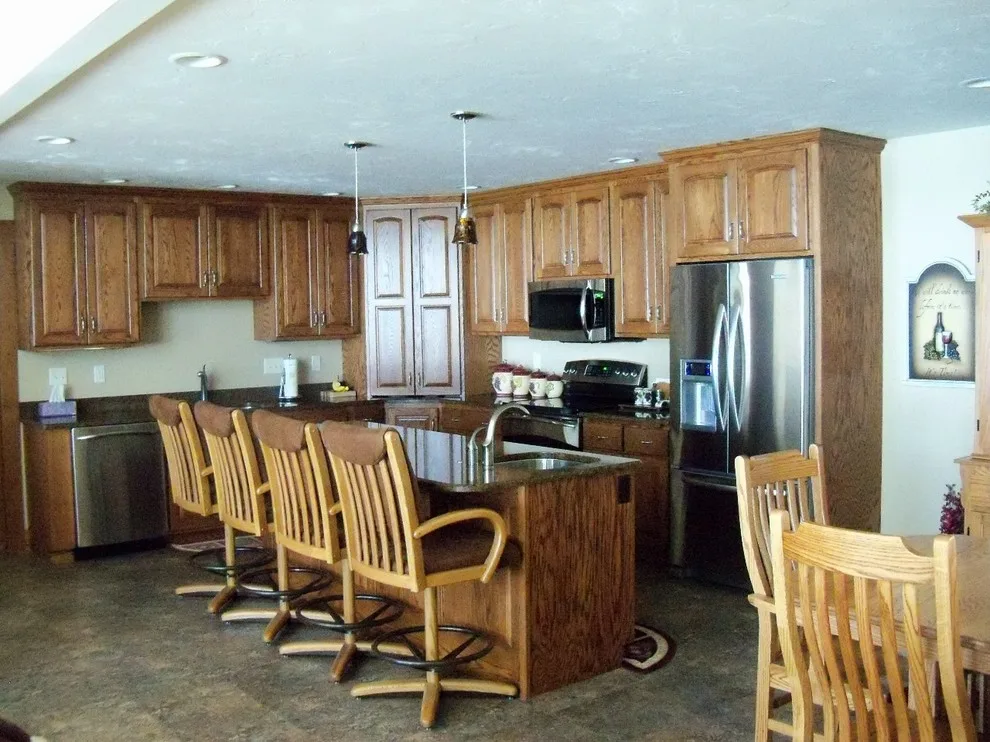 Big Spirit Lake Walkout Ranch by 3D Builders - Photo 3