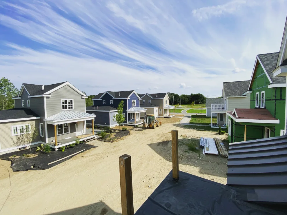 Community Commons by Yusra Design Build - Photo 4