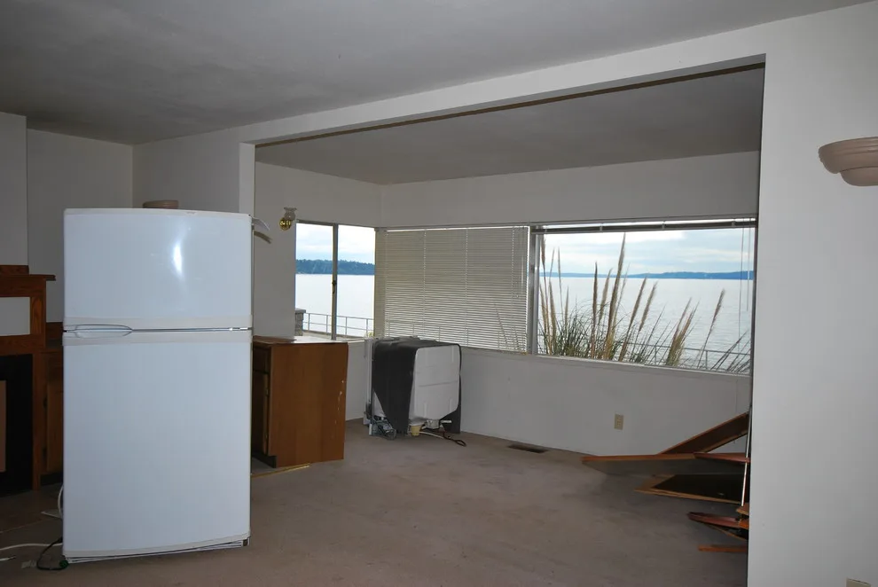 Alki Beach Custom Home with Rooftop Deck by Sockeye Homes - Photo 9