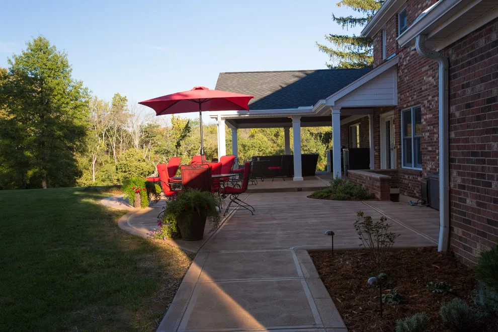 The Enclosed Viewing Porch and Patio by Maile, Tekulve & Gray - Photo 9