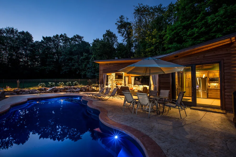 Swimming Pool Pavilion by Maile, Tekulve & Gray - Photo 9