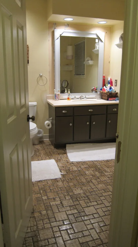 Classic Elegant Master Bathroom by Maile, Tekulve & Gray - Photo 8
