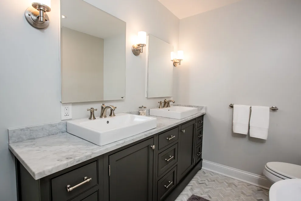 Classic Elegant Master Bathroom by Maile, Tekulve & Gray - Photo 5