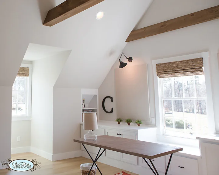 Remote Workspace by Laplante Construction Inc. - Photo 7