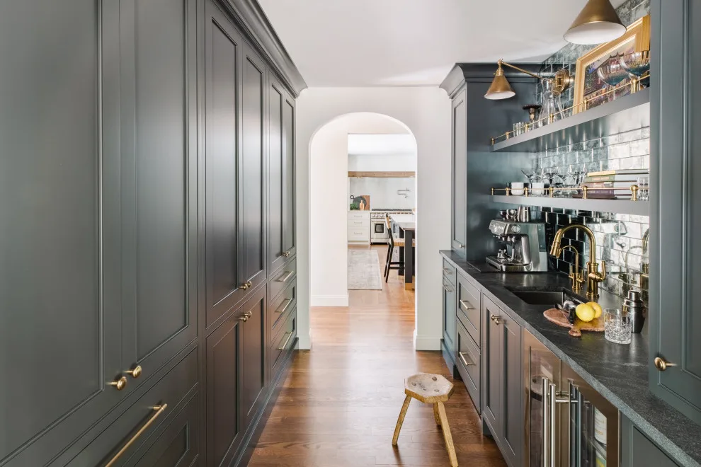 Elegant simplicity by Refined Renovations & Refined Home - Photo 2