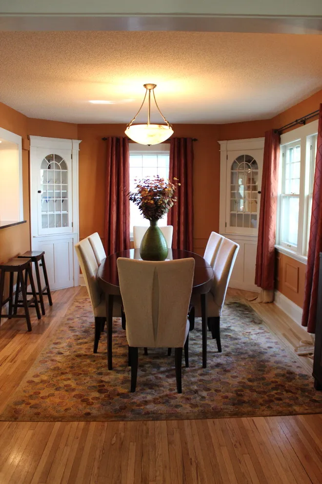 Stylish City Kitchen by Oak & Arrow Homes - Photo 3