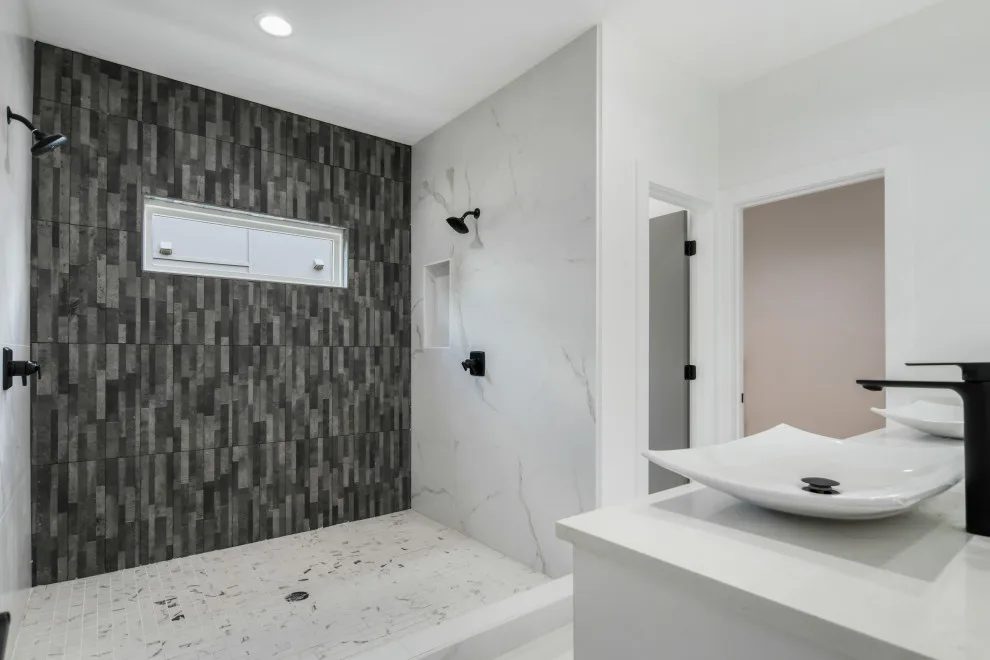 West Avenue 1 - Contemporary Style by InCollab Designs Co. - Photo 6