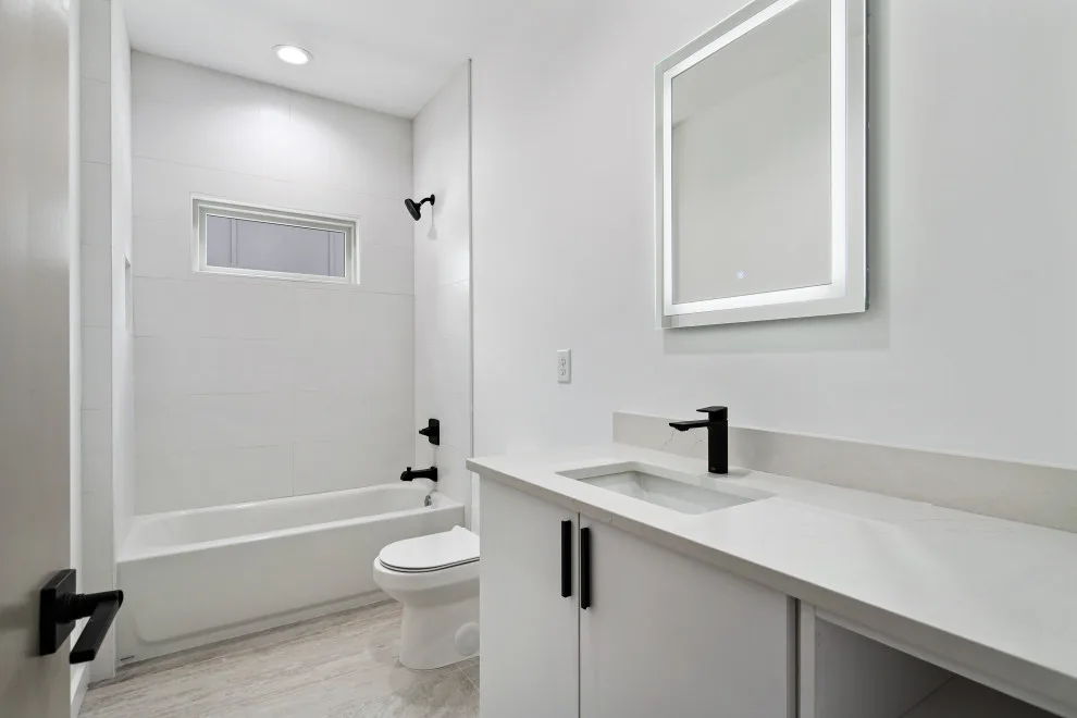 West Avenue 2 - Contemporary Style by InCollab Designs Co. - Photo 5