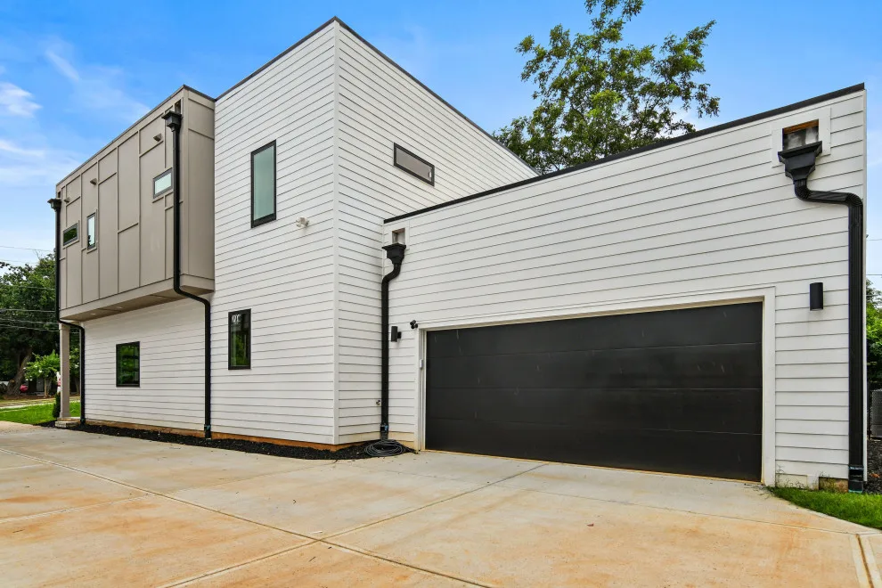 West Avenue 2 - Contemporary Style by InCollab Designs Co. - Photo 12
