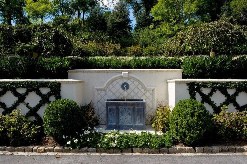 Gracefulness by E. B. Mahoney Builders, Inc. - Photo 18
