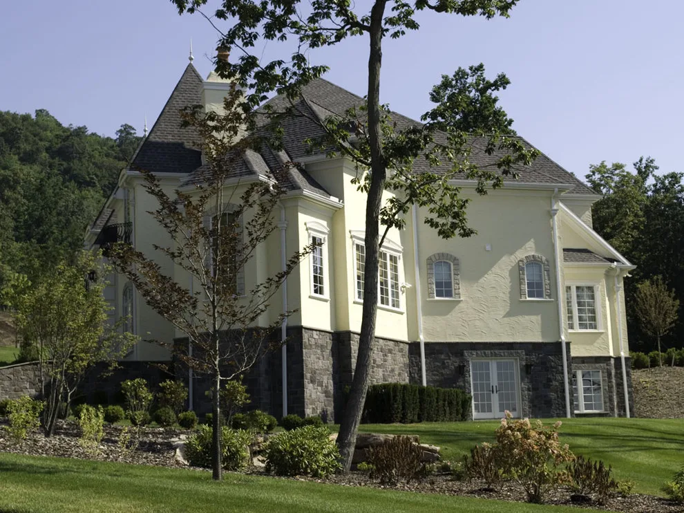 Chateau Français à Harrisburg by Roland Builder, Inc. - Photo 3