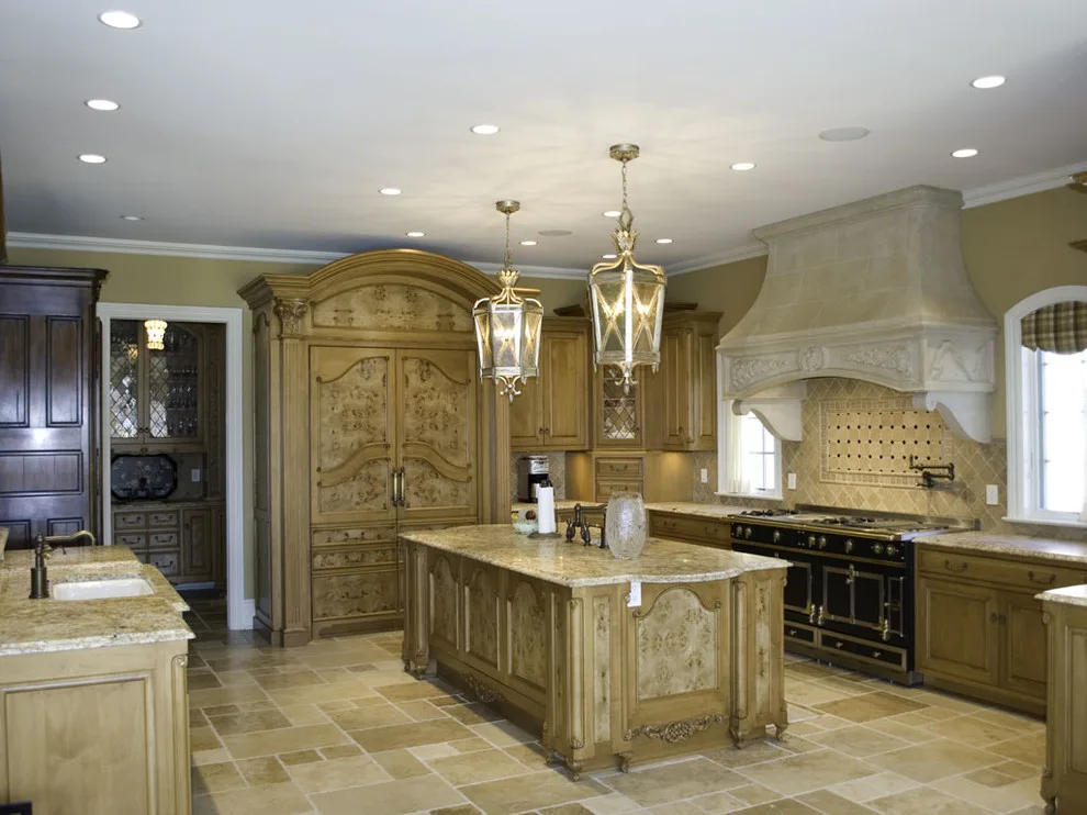 Chateau Français à Harrisburg by Roland Builder, Inc. - Photo 4