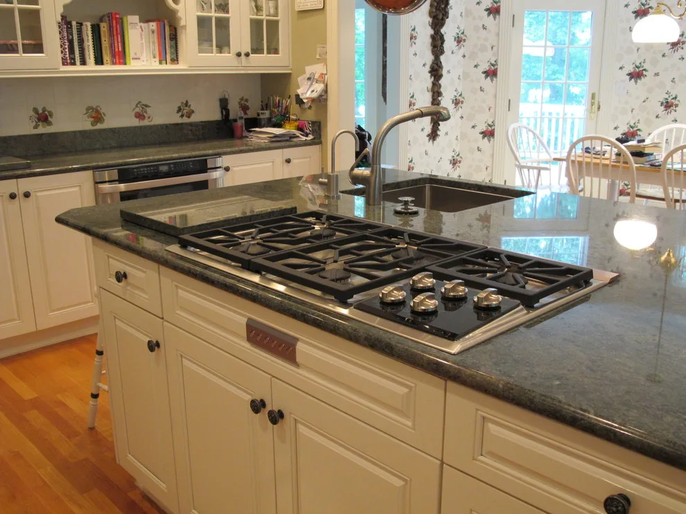 Valparaiso kitchen renovation by Guinn Construction LLC - Photo 6
