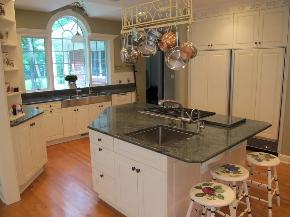 Valparaiso kitchen renovation by Guinn Construction LLC - Photo 3