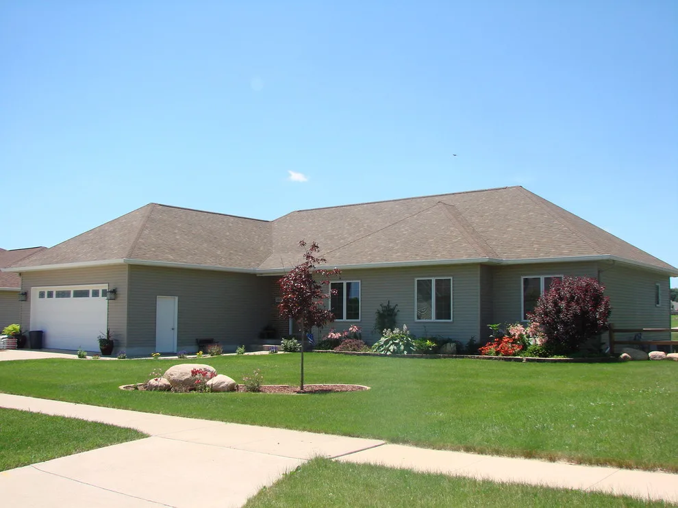 Designed and Built Homes by Dave Beenblossom Cabinets & Construction - Photo 14