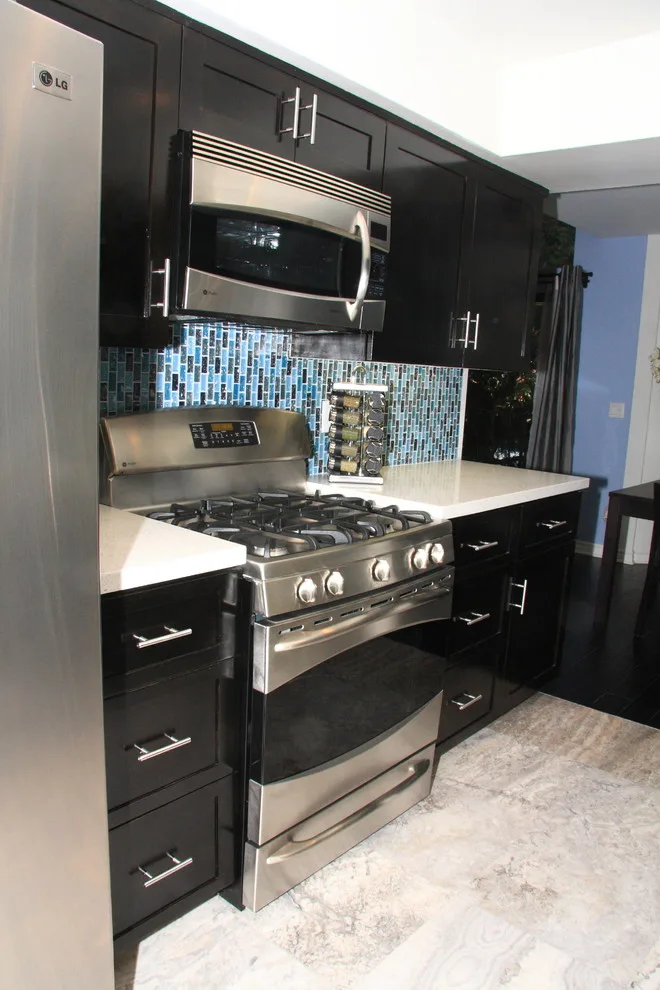 Glendale - Contemporary Kitchen Update by Eileen Gould Design And Construction, Inc. - Photo 2