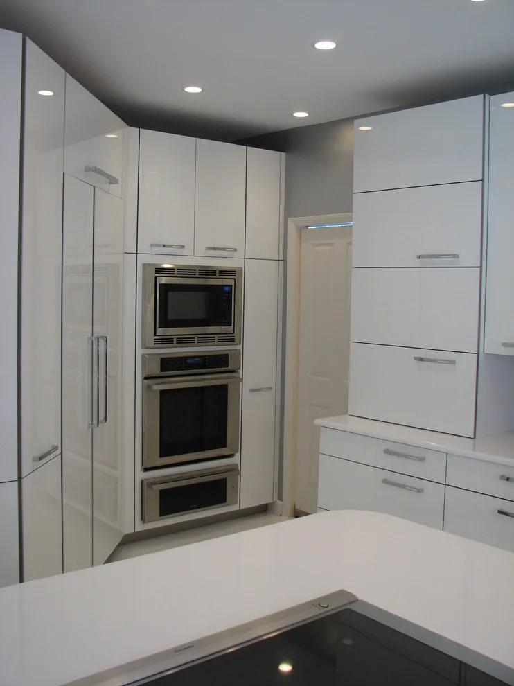 Contemporary Kitchen by Distinctive Design + Build + Remodel - Photo 5