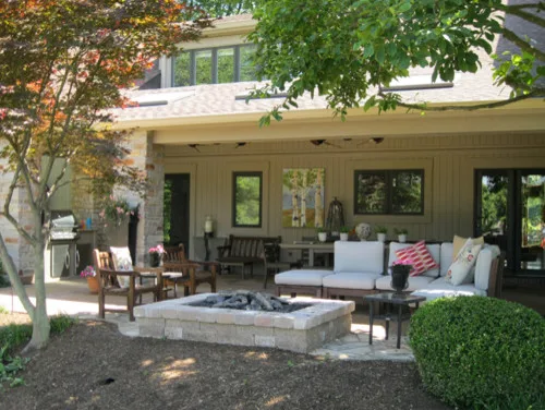 Cedar-Ceiling Outdoor Living Area by Heartlands Building Company - Photo 2