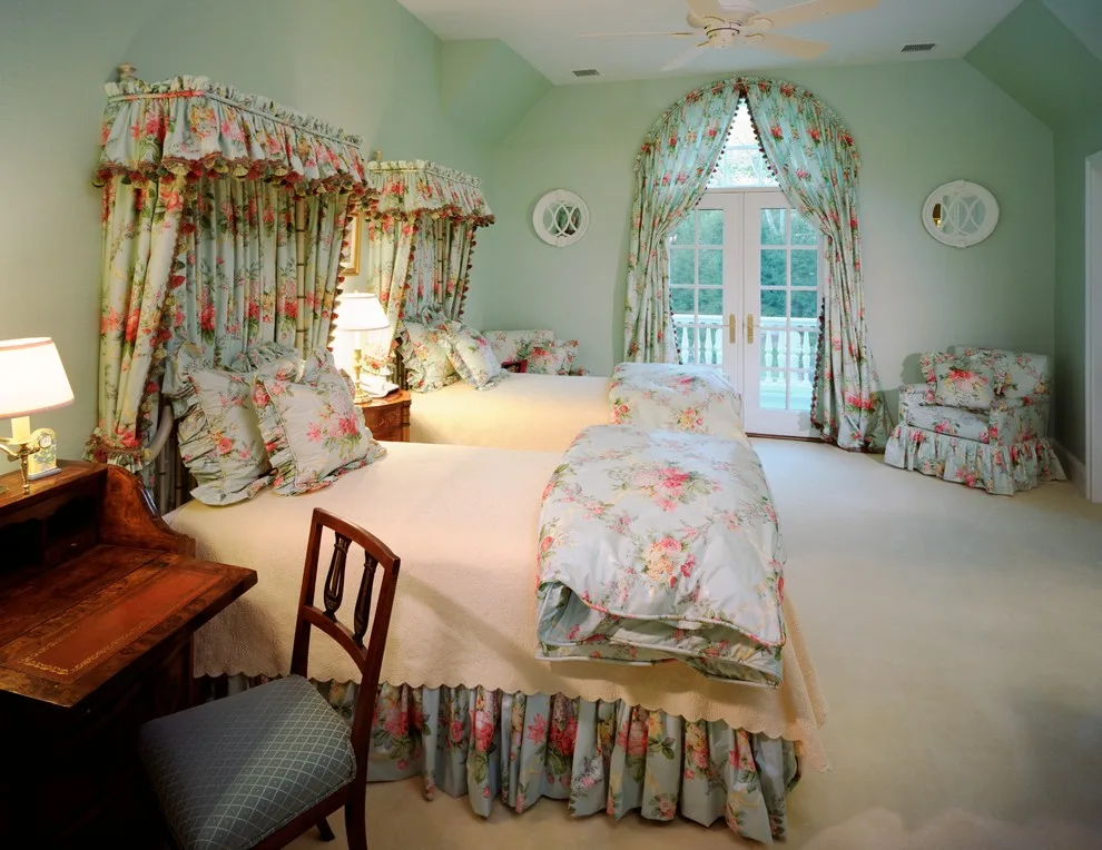Georgian Philadelphia by E. B. Mahoney Builders, Inc. - Photo 10