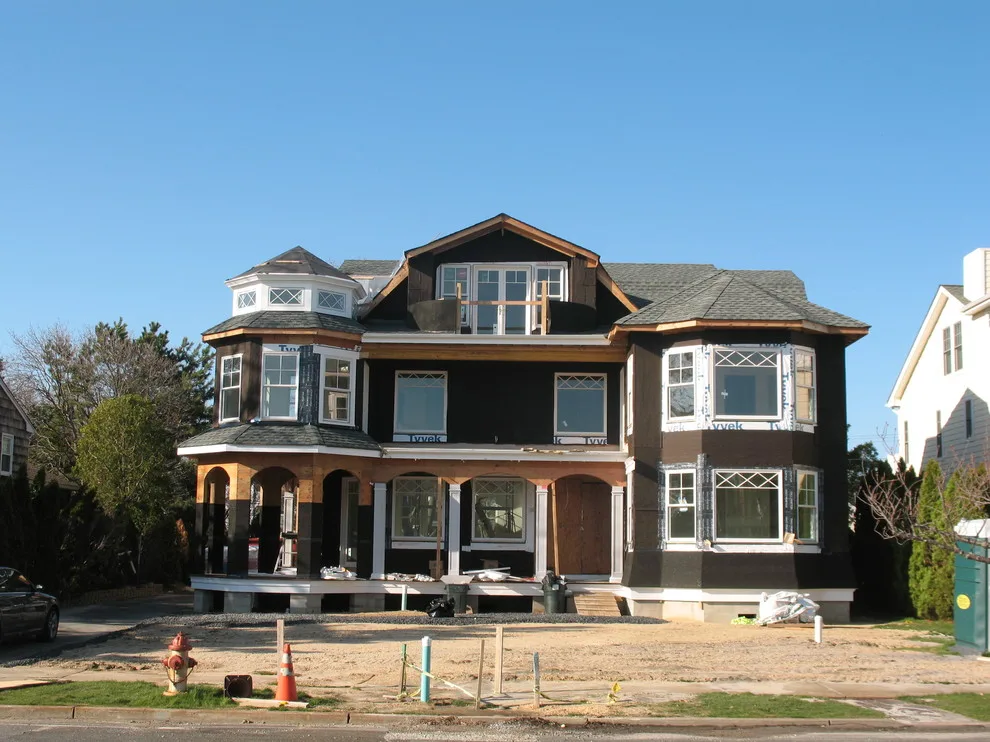 York Avenue and Wreck Pond by Degnan Design Build + Degnan Design Group - Photo 5