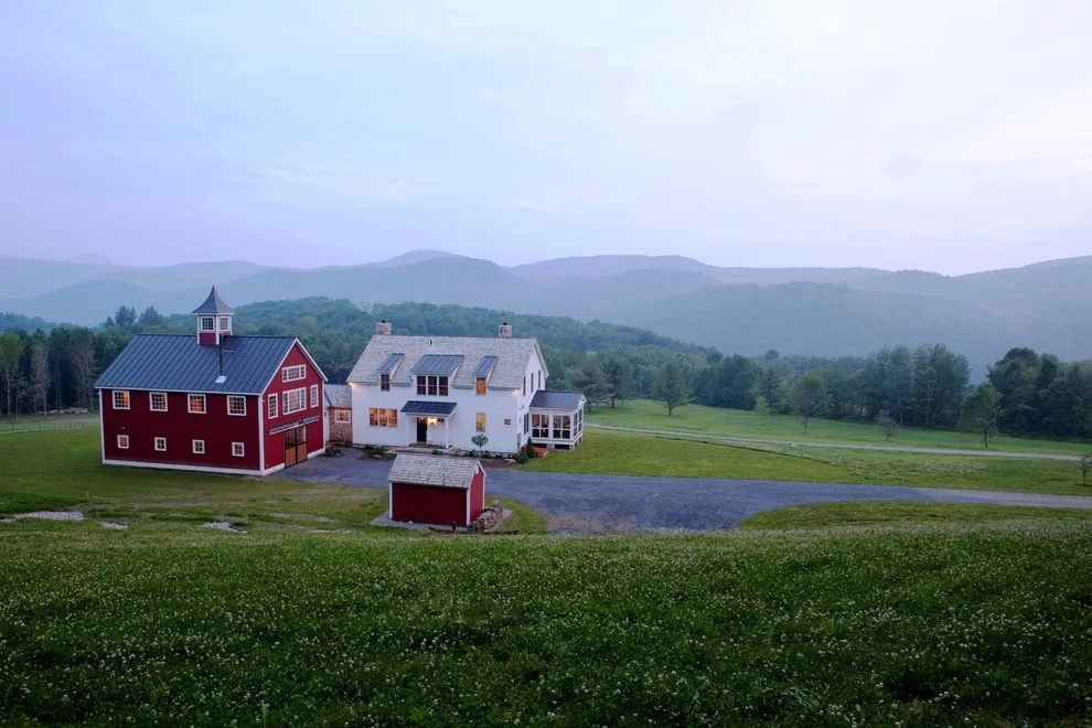 The Eaton Timber Frame Carriage House by Yankee Barn Homes - Photo 6