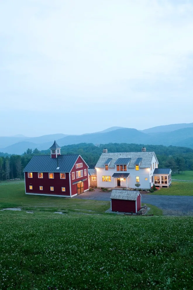 The Eaton Timber Frame Carriage House by Yankee Barn Homes - Photo 7