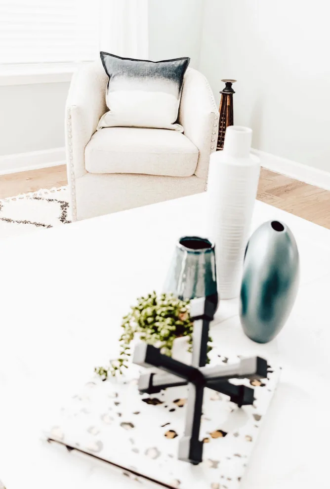 White's Lounge by Tranquil Designs LLC - Photo 2
