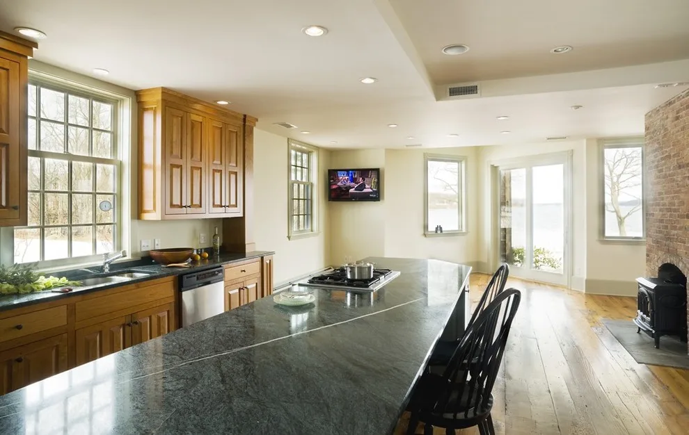 Classic Kitchen by Peregrine Design Build - Photo 2