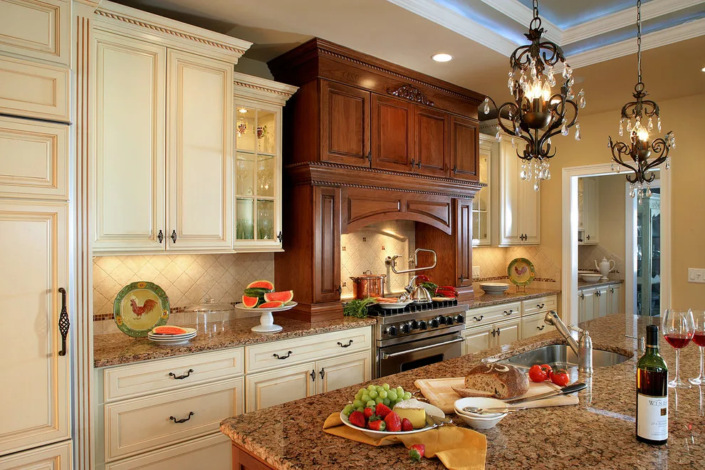 East Hill Estate by Creative Design Construction, Inc. - Photo 3